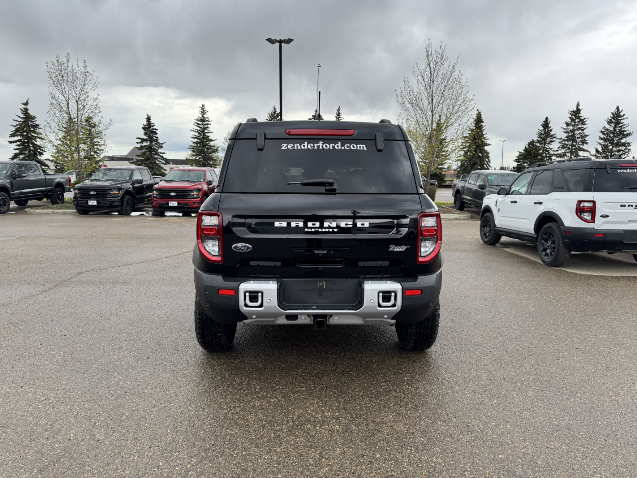 2025 Ford Bronco Sport Outer Banks photo 3