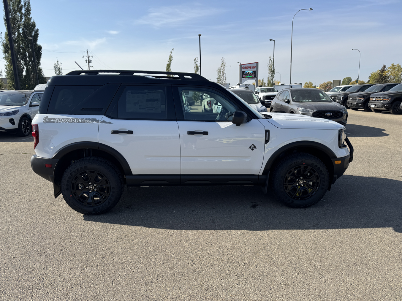 2025 Ford Bronco Sport Outer Banks photo 3