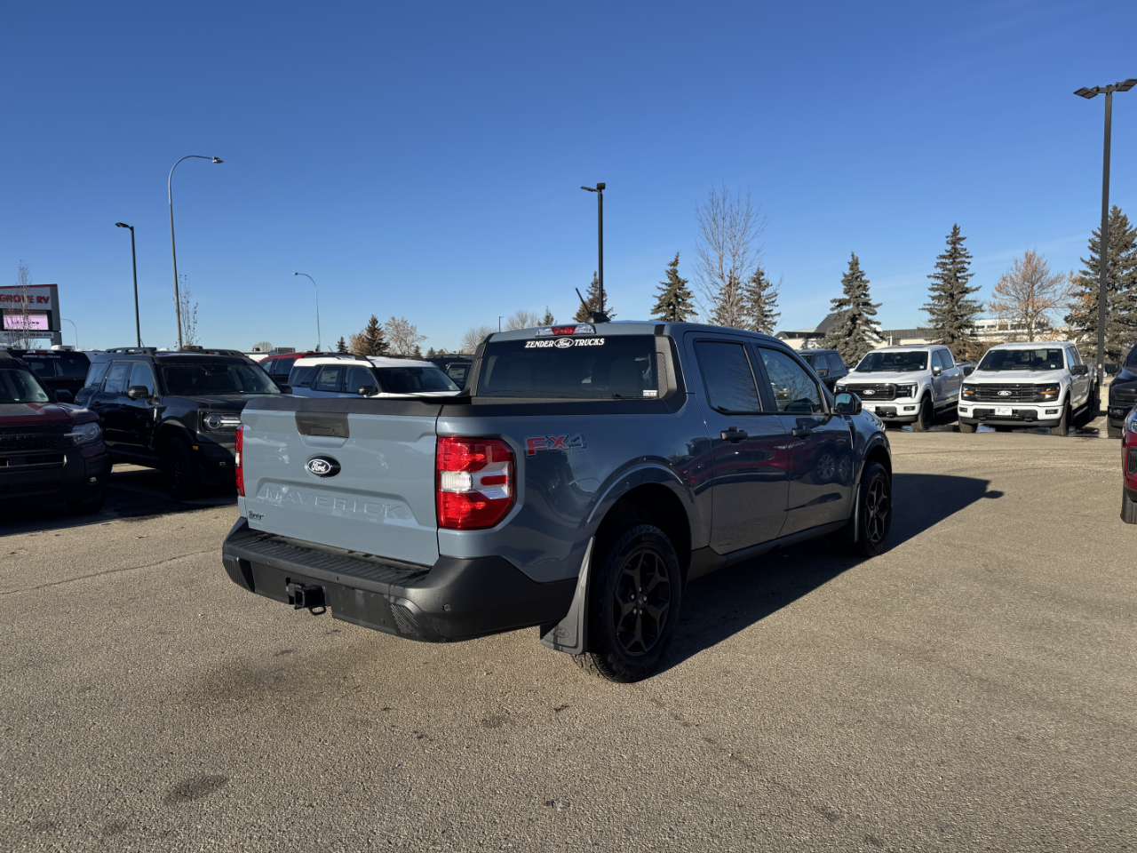 2025 Ford Maverick XLT photo 3