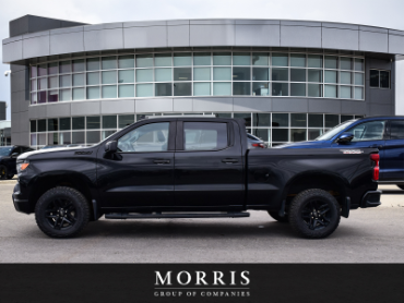 2024 Chevrolet Silverado 1500  at Alfa Romeo of Winnipeg Winnipeg Manitoba thumbnail 3