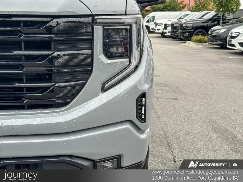 2024 GMC Sierra 1500 angle 8