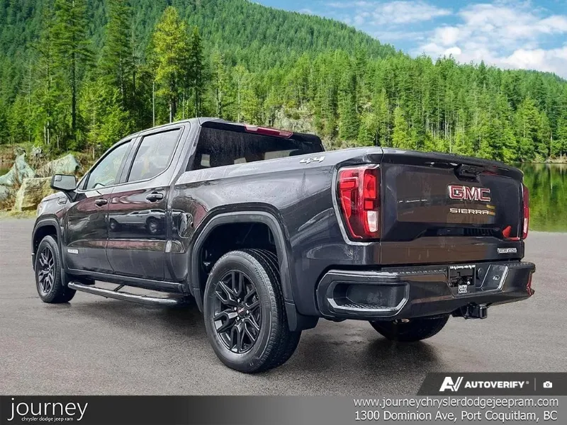2023 GMC Sierra 1500 angle 5