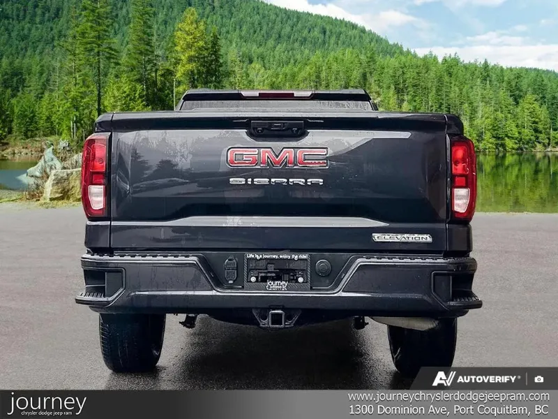 2023 GMC Sierra 1500 angle 6