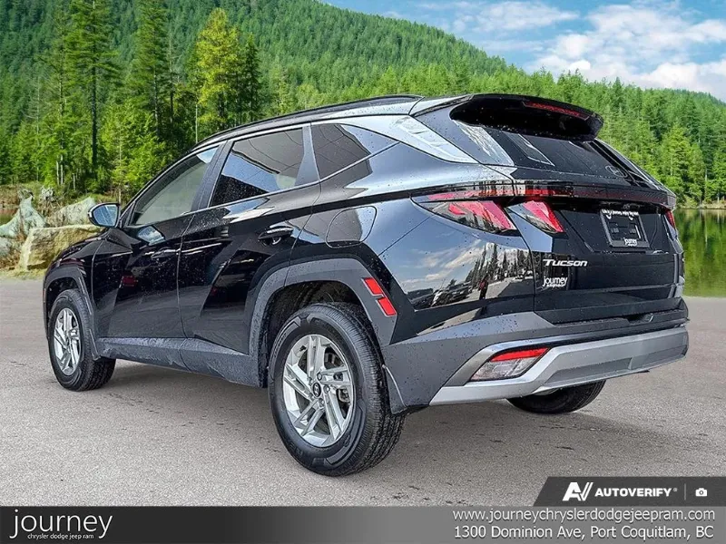 2025 HYUNDAI Tucson angle 4