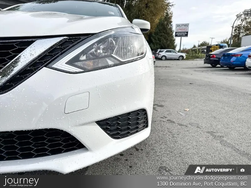 2017 NISSAN Sentra angle 7