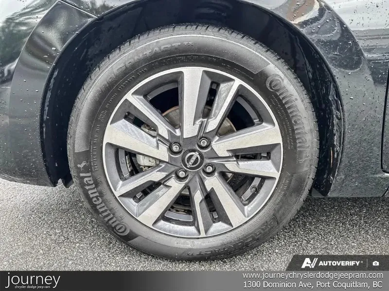 2024 NISSAN Versa angle 6