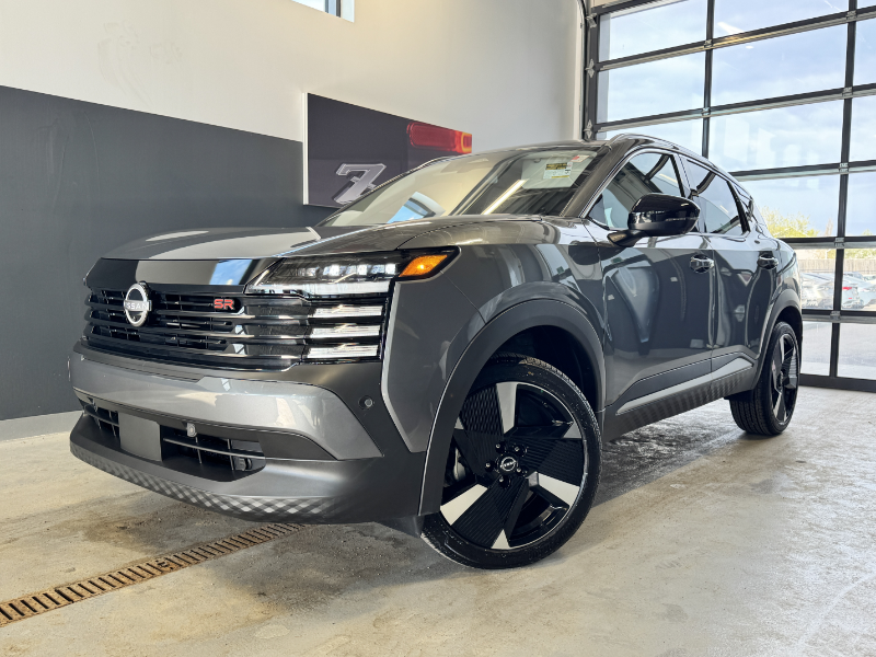 2026 Nissan Kicks SR AWD