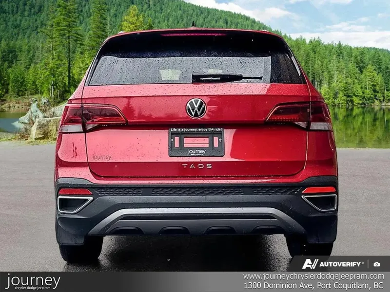 2024 Volkswagen Taos angle 5