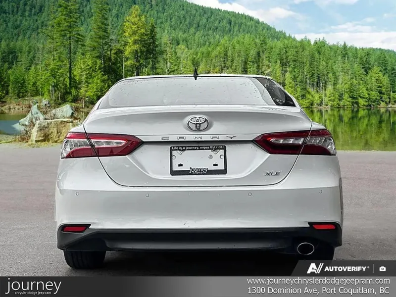 2018 TOYOTA CAMRY angle 5
