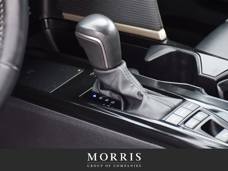 2025 Toyota Camry SE  at Alfa Romeo of Winnipeg Winnipeg Manitoba (Image 12/23)