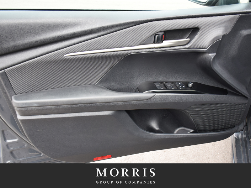 2025 Toyota Camry SE  at Alfa Romeo of Winnipeg Winnipeg Manitoba (Image 9/23)