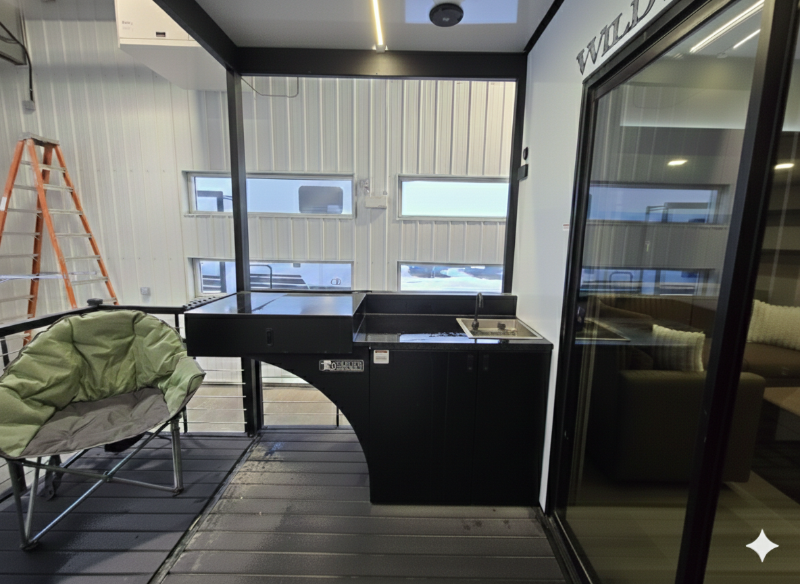 2025 FOREST RIVER HERITAGE GLEN 38 VERANDA at Vision RV Acheson Alberta (Image 10/44)