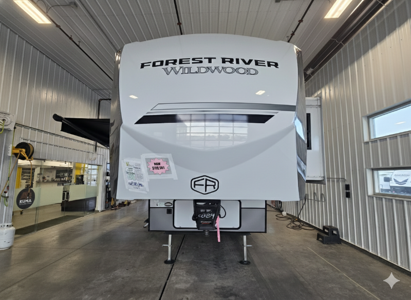 2025 FOREST RIVER HERITAGE GLEN 38 VERANDA at Vision RV Acheson Alberta (Image 7/44)