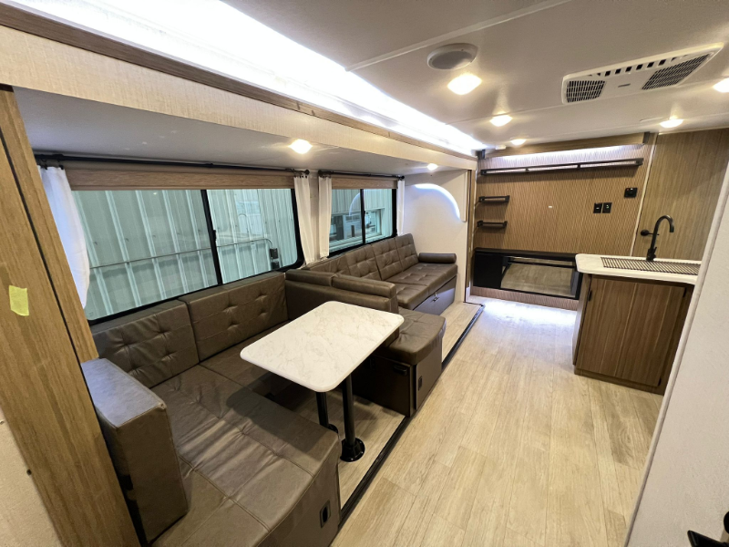 Vehicle Detail Page - Vision RV