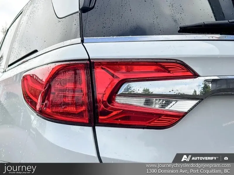 2020 HONDA Odyssey angle 10