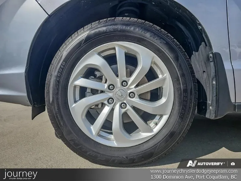 2016 Acura RDX angle 6