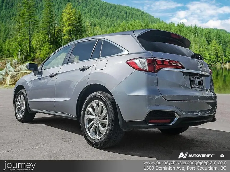 2016 Acura RDX angle 4