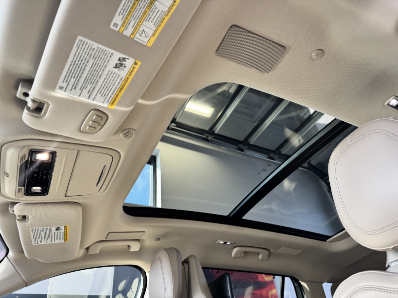2022 LINCOLN Aviator Reserve  at Nissan Lloydminster Lloydminster Alberta (Image 10/25)