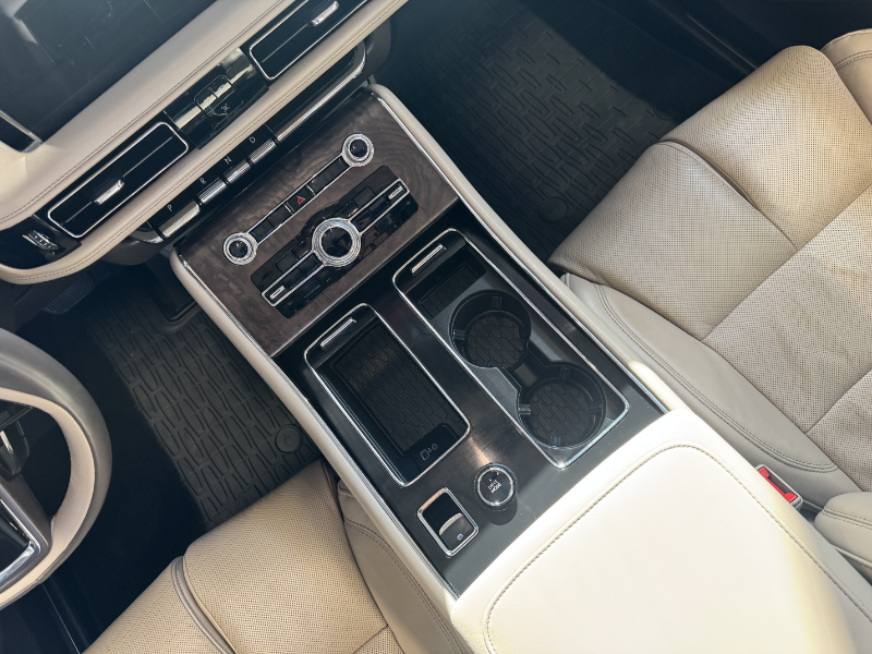 2022 LINCOLN Aviator Reserve  at Nissan Lloydminster Lloydminster Alberta (Image 14/25)