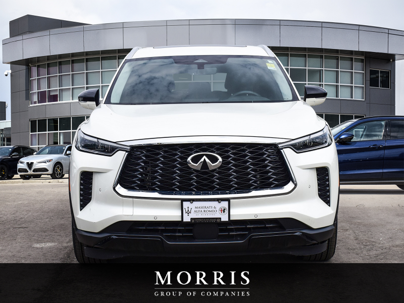 2023 Infiniti QX60 LUXE at Alfa Romeo of Winnipeg Winnipeg Manitoba (Image 2/23)