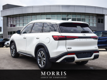 2023 Infiniti QX60 LUXE  at Alfa Romeo of Winnipeg Winnipeg Manitoba thumbnail 4