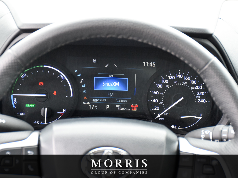 2025 Toyota Sienna   at Alfa Romeo of Winnipeg Winnipeg Manitoba (Image 19/26)