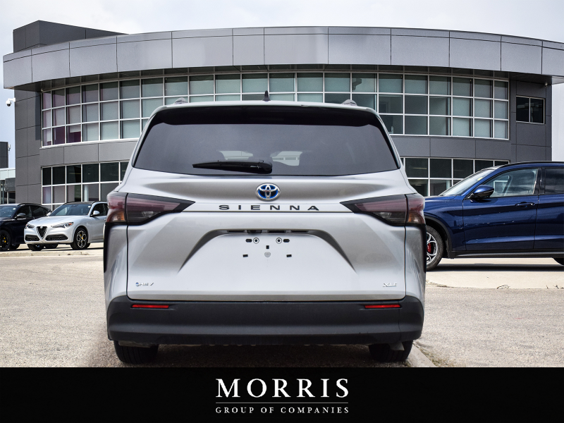 2025 Toyota Sienna   at Alfa Romeo of Winnipeg Winnipeg Manitoba (Image 5/26)