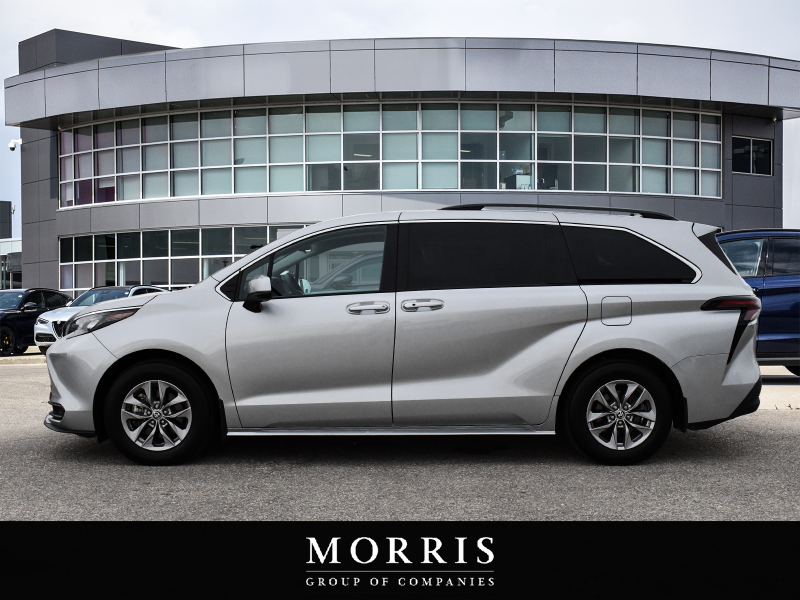 2025 Toyota Sienna   at Alfa Romeo of Winnipeg Winnipeg MB (Image 3/24)