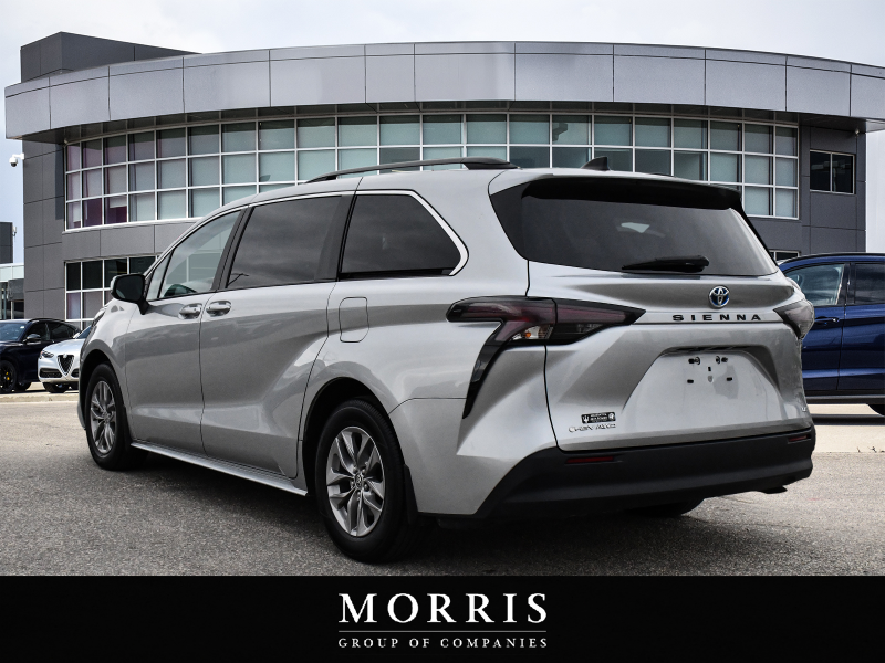 2025 Toyota Sienna   at Alfa Romeo of Winnipeg Winnipeg MB (Image 4/24)
