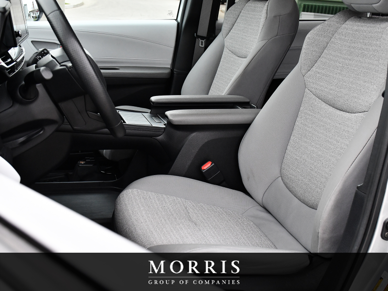 2025 Toyota Sienna   at Alfa Romeo of Winnipeg Winnipeg MB (Image 12/24)