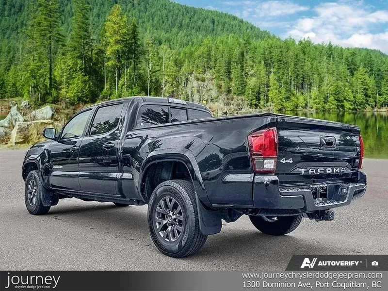 2020 TOYOTA Tacoma angle 4