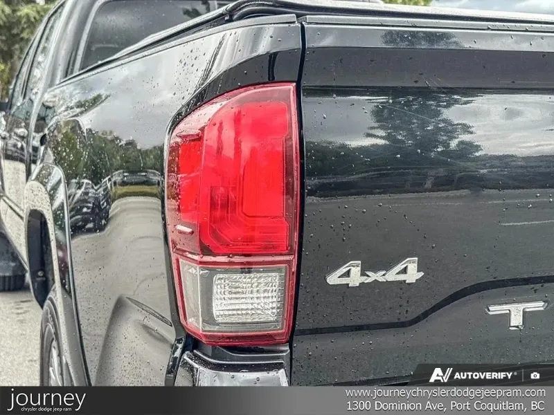 2020 TOYOTA Tacoma angle 9