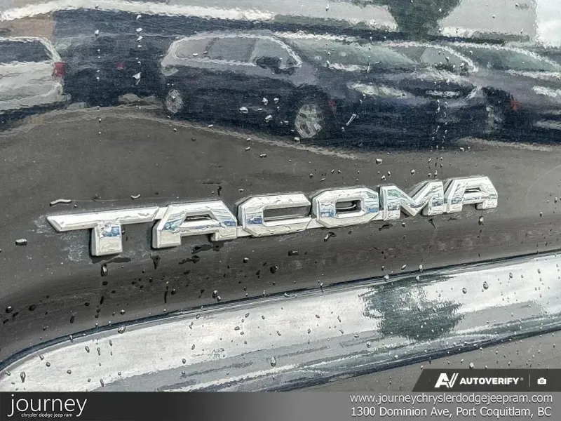 2020 TOYOTA Tacoma angle 8