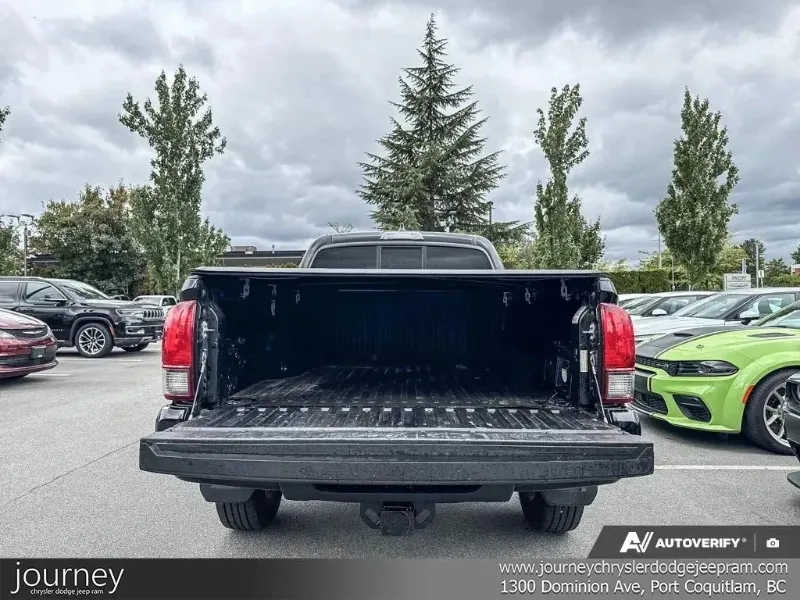 2020 TOYOTA Tacoma angle 10