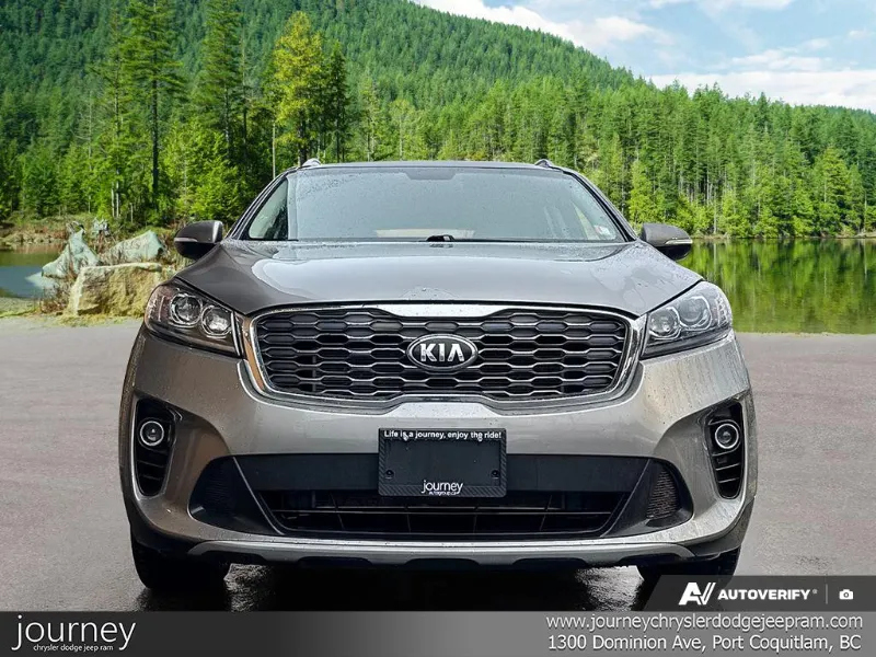 2019 KIA Sorento angle 2