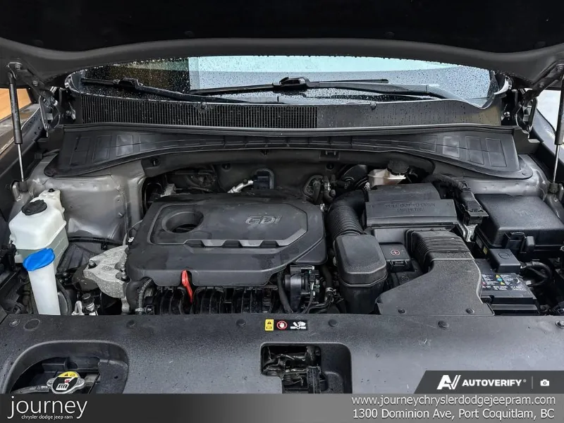 2019 KIA Sorento angle 9
