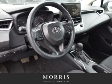 2024 Toyota Corolla LE  at Alfa Romeo of Winnipeg Winnipeg Manitoba thumbnail 9