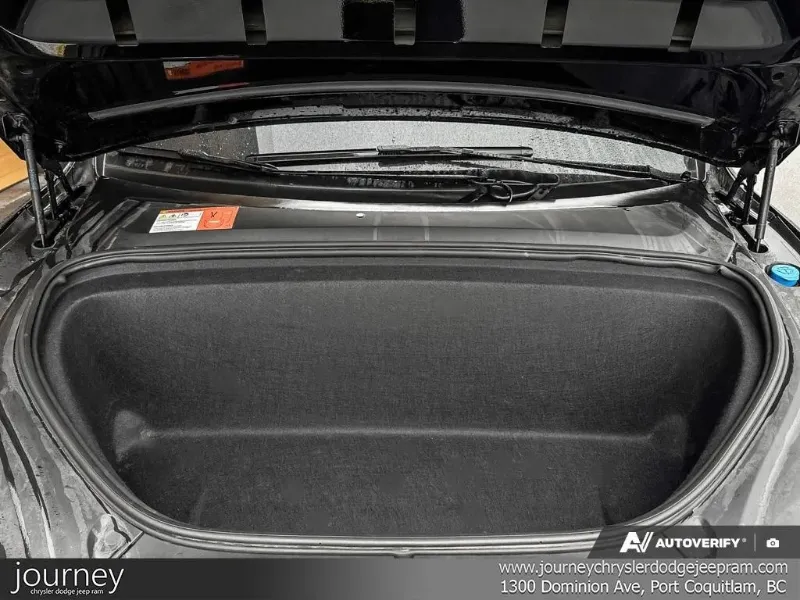 2017 TESLA Model X angle 9