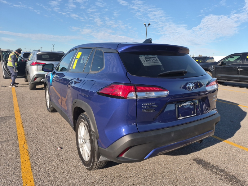 2025 Toyota Corolla Cross at Alfa Romeo of Winnipeg Winnipeg MB (Image 3/9)