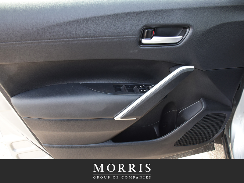 2024 Toyota Corolla Cross HYBRID XSE  at Alfa Romeo of Winnipeg Winnipeg Manitoba (Image 9/25)