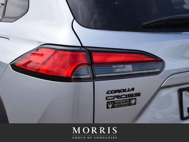 2024 Toyota Corolla Cross HYBRID XSE  at Alfa Romeo of Winnipeg Winnipeg Manitoba (Image 7/25)