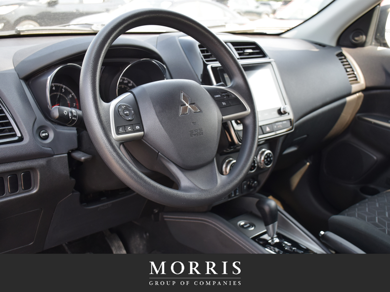 2024 Mitsubishi RVR ES at Alfa Romeo of Winnipeg Winnipeg Manitoba (Image 11/23)