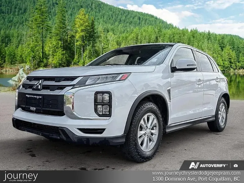 White 2021 Mitsubishi RVR SUV / Crossover Continuously Variable Transmission