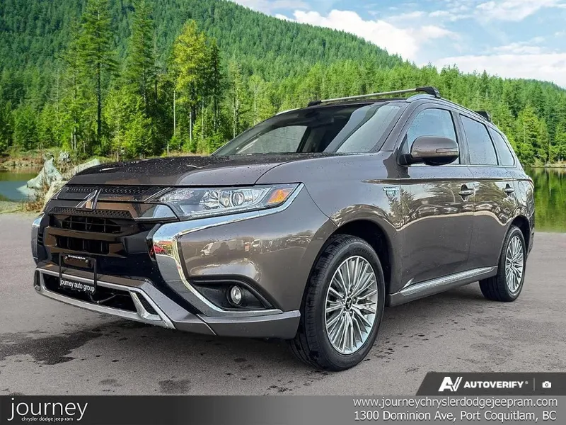 2022 MITSUBISHI Outlander PHEV — photo 1 of 10
