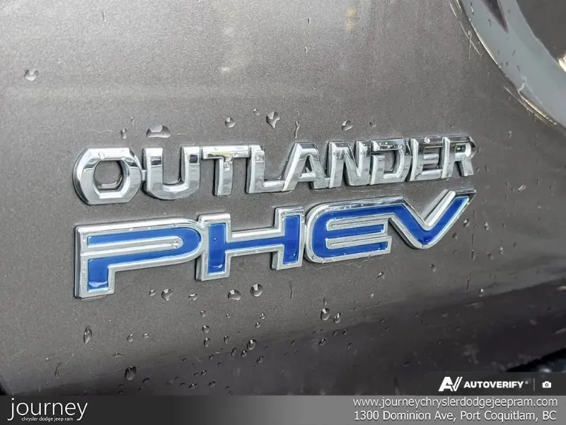 2022 MITSUBISHI Outlander PHEV angle 9