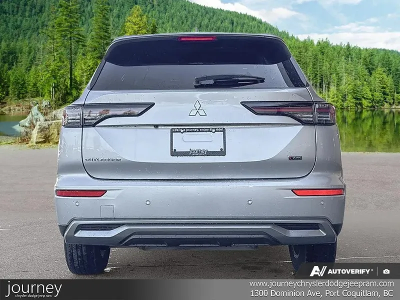 2025 MITSUBISHI Outlander angle 5