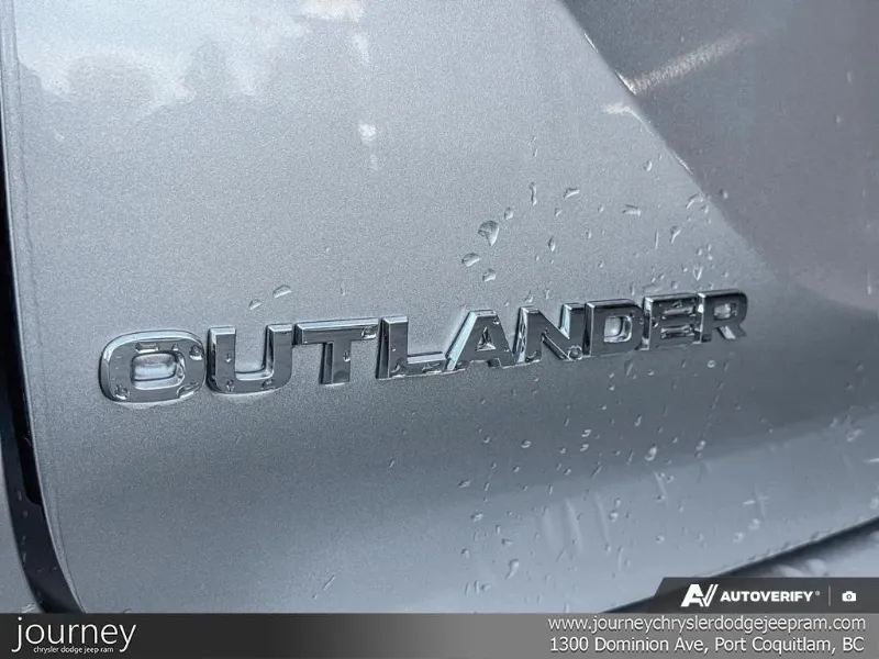 2025 MITSUBISHI Outlander angle 9