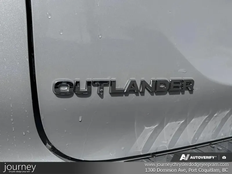 2023 MITSUBISHI Outlander angle 8