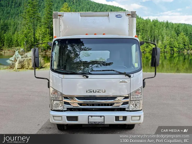 2020 ISUZU NPR angle 2