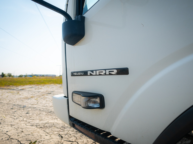 2016 ISUZU NPR angle 8